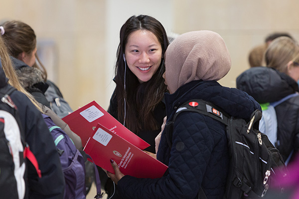 Students from the UW-Madison Schools of Medicine and Public Health, Pharmacy and Nursing arrive for a Center for Interprofessional Practice and Education u0028CIPEu0029 event, u0022Guidance from the Science of Teamwork,