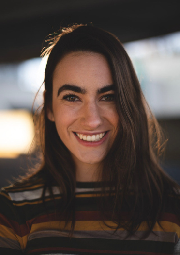 Headshot-Schiller, Julia